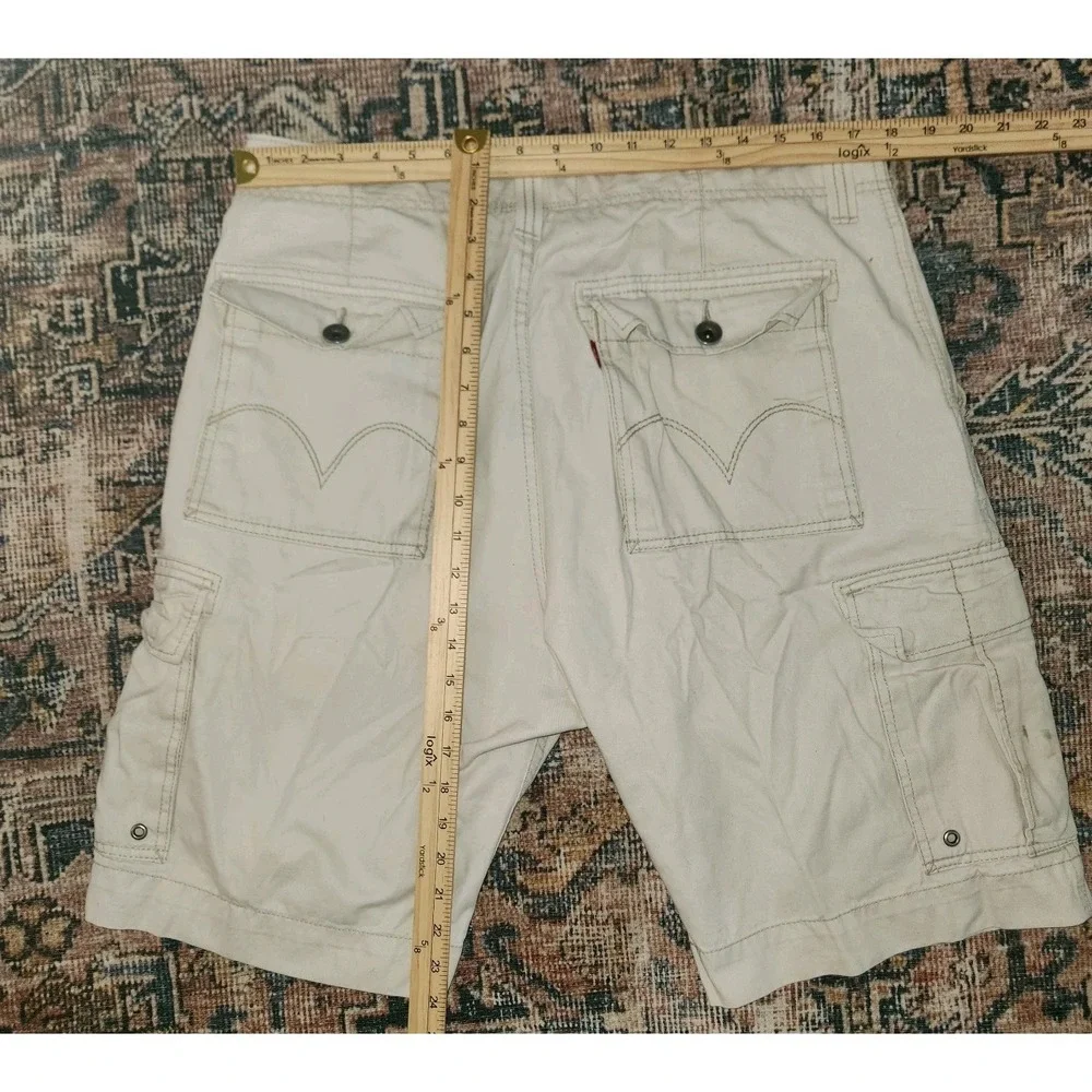 Levis Tan Khaki Cargo Shorts Men's Size 36 Flat Front Thick‎